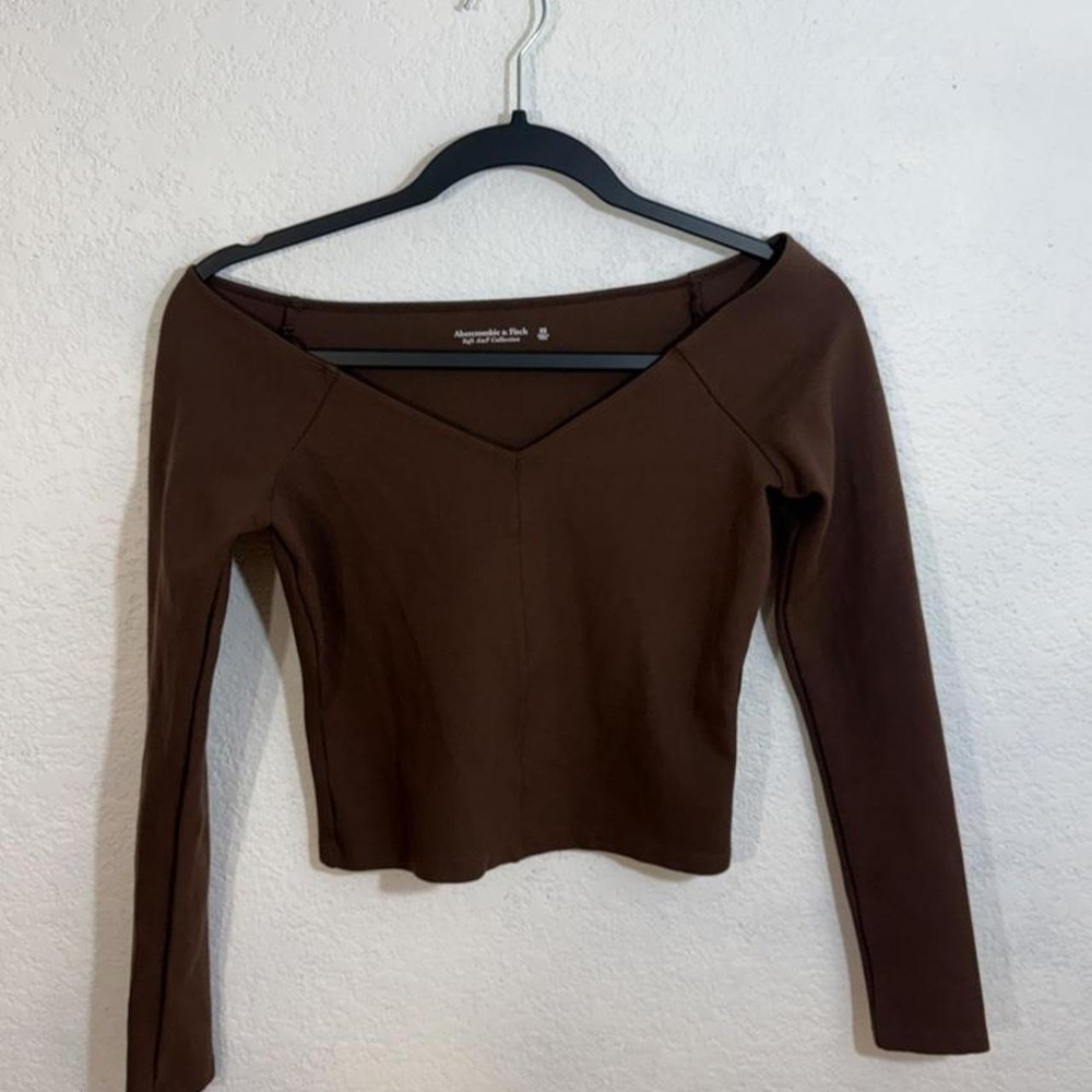 Abercrombie & Fitch Chocolate Brown Fitted V Neck Long Sleeve Top XS